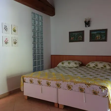 Joy Center Aparthotel *